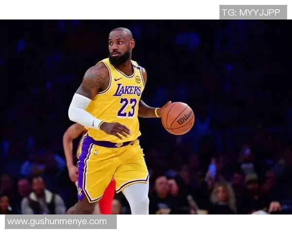 湖人续约谈判陷僵局！詹姆斯买断合同加盟火箭引爆三方交易